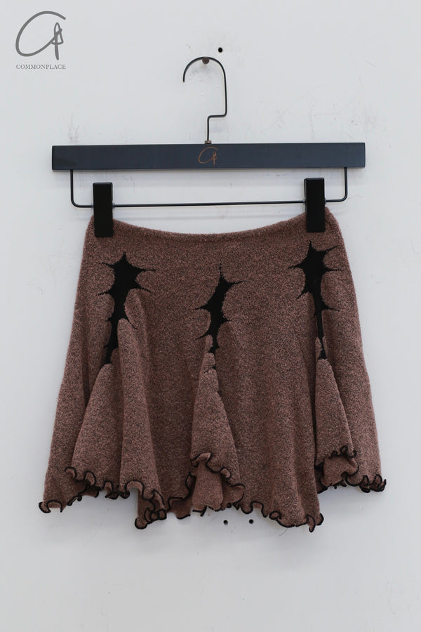 RUI ZHOU 24 autumn and winter thorn intarsia short skirt RUI-RAW24KN13-CHAFEN tea powder